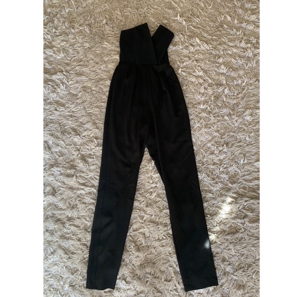 Black Guess Jumpsuit- strapless - Picture 9 of 11